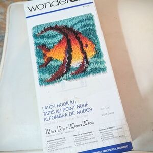 WonderArt Angel Fish Latch Hook Kit Vintage Craft DIY 12"x12"